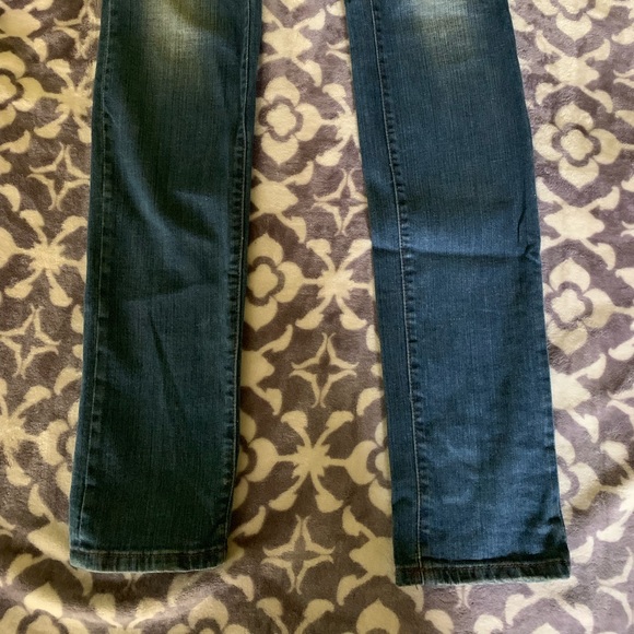 Jeans - Picture 2 of 6